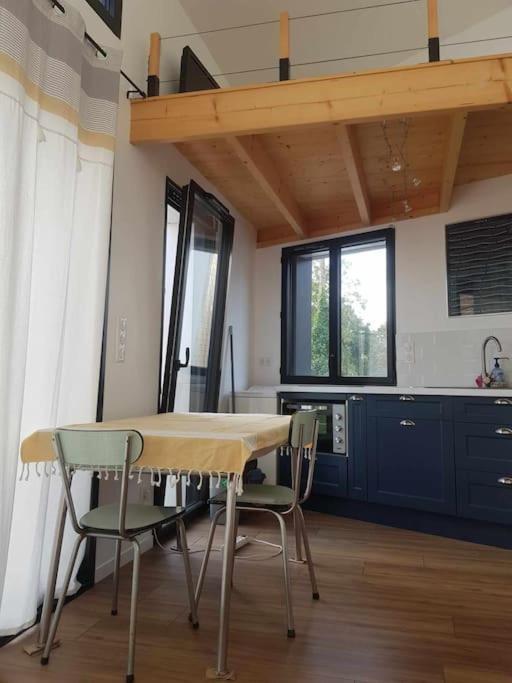 Notre Petite Maison La Rochelle  Exterior photo