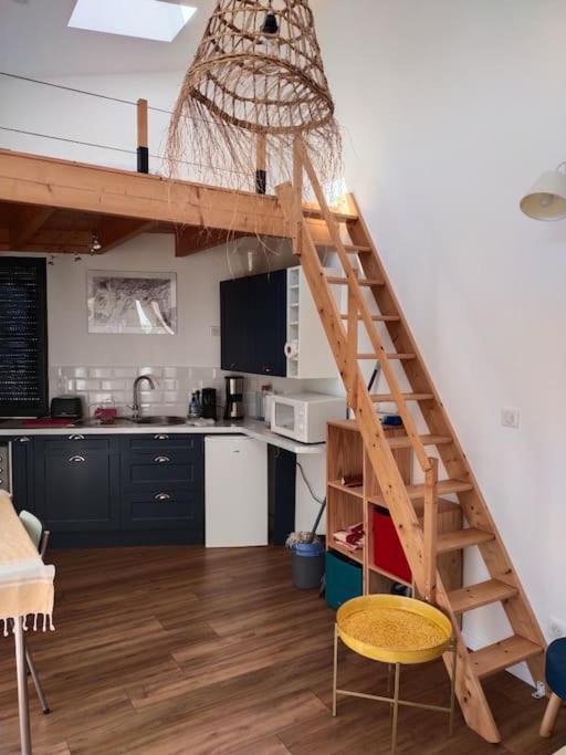 Notre Petite Maison La Rochelle  Exterior photo